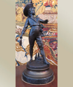 Escultura de bronce B-10