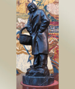 Escultura de bronce B-31