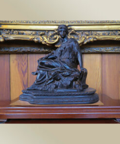 Escultura de bronce B-40